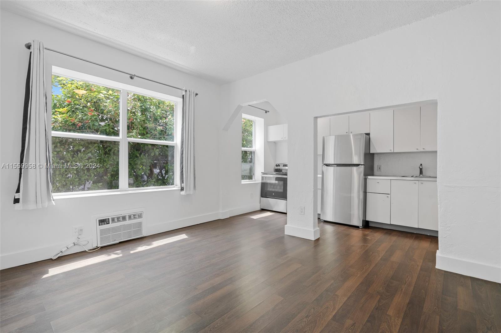 1618 Michigan Ave # 6