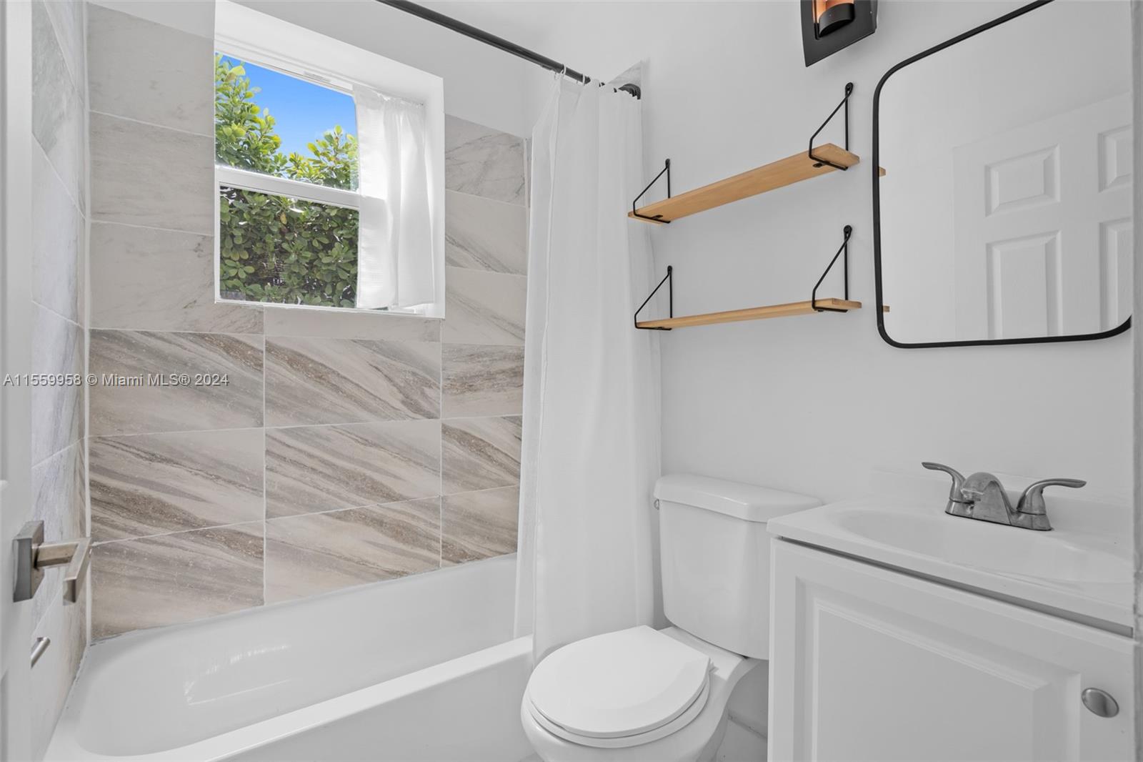 1618 Michigan Ave # 6