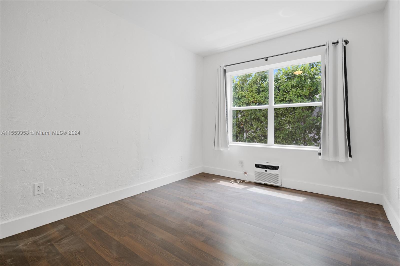 1618 Michigan Ave # 6
