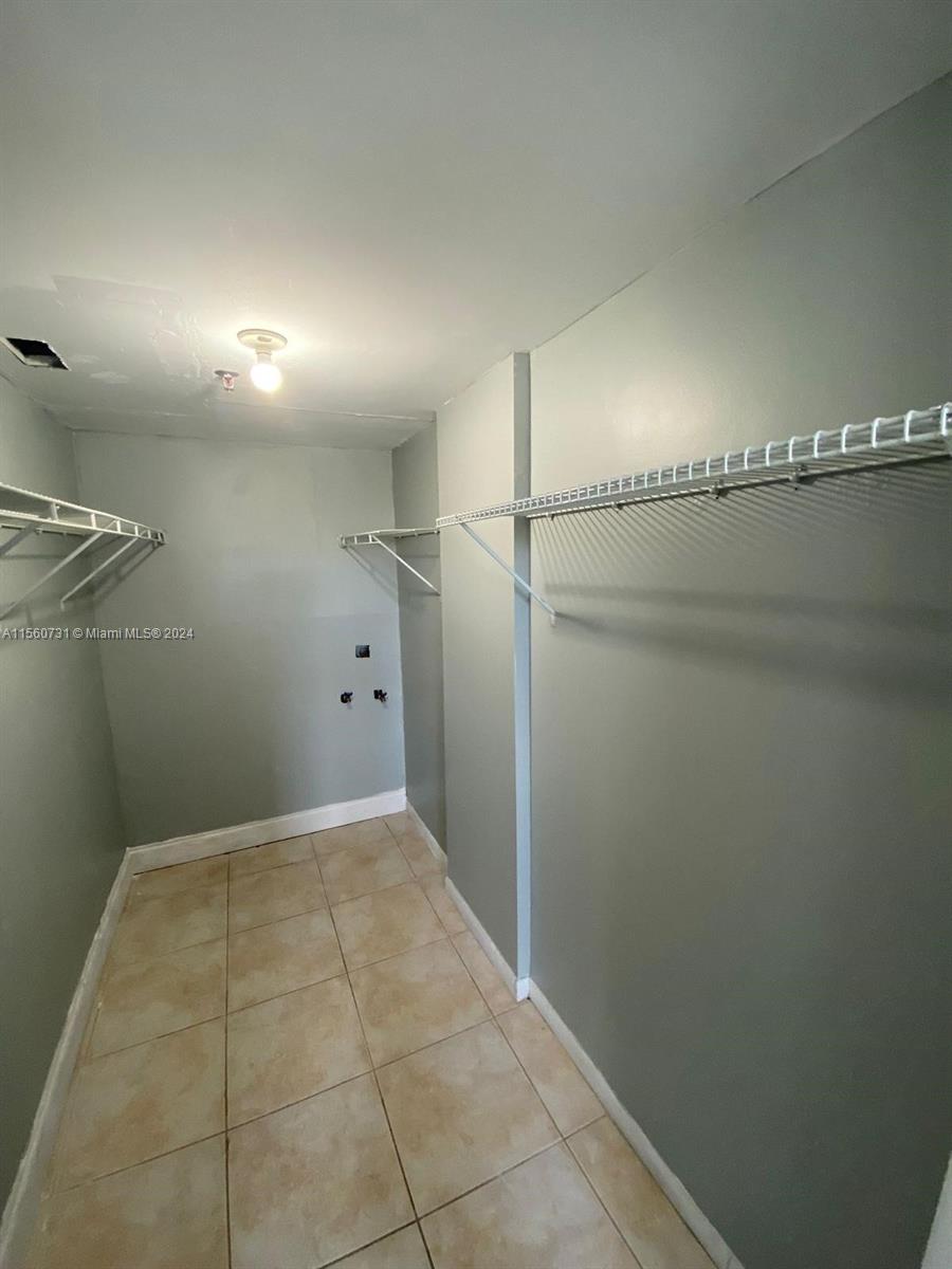 1010 NW 11th St # 503