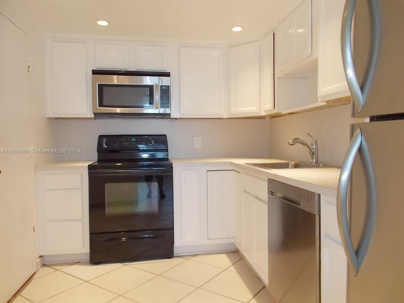 800 West Ave # 401