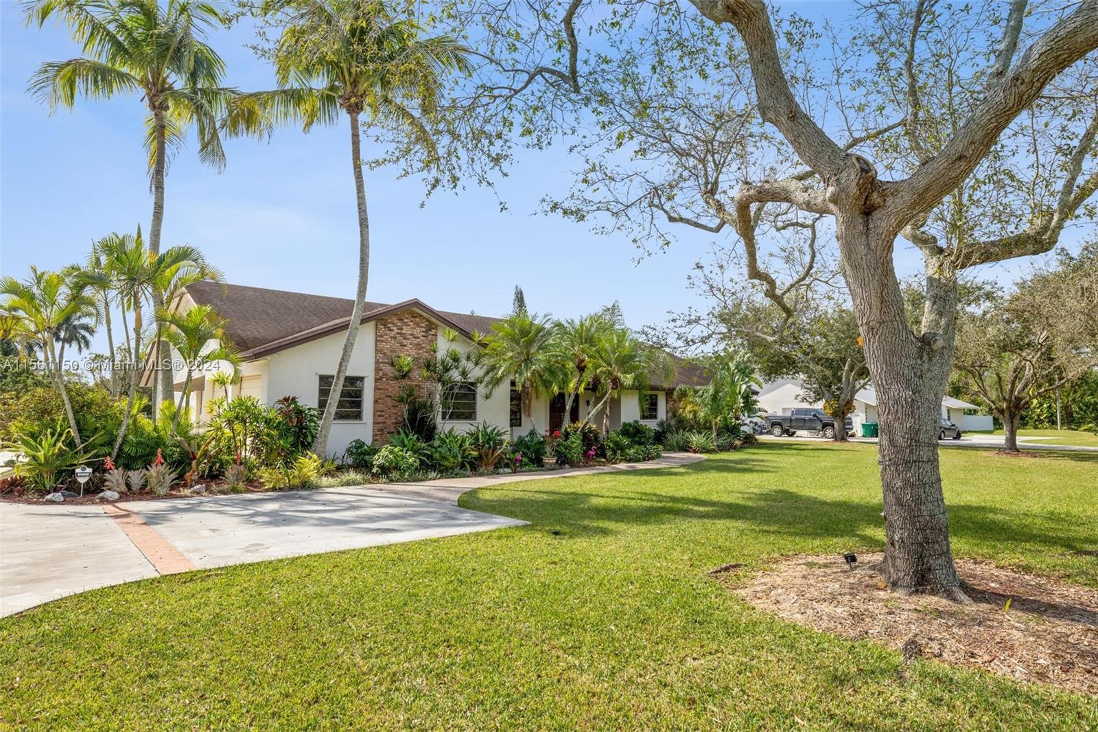 16860 SW 274th St