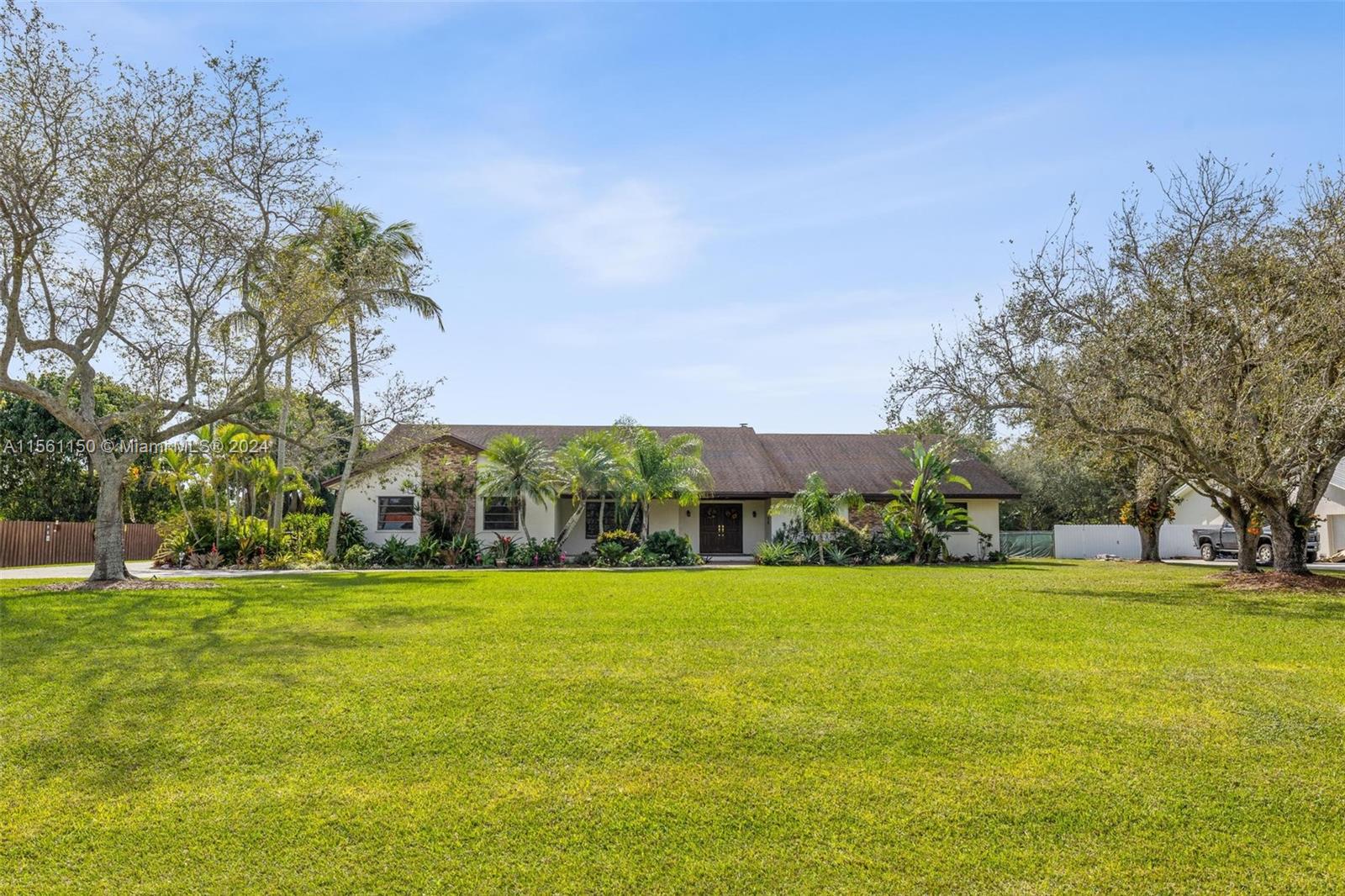 16860 SW 274th St