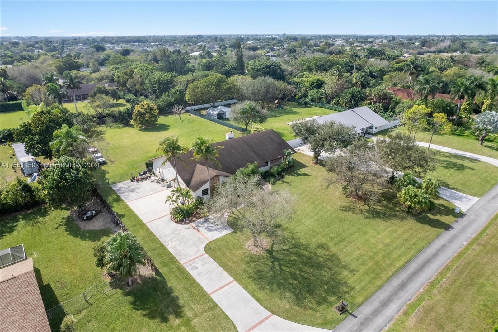 16860 SW 274th St