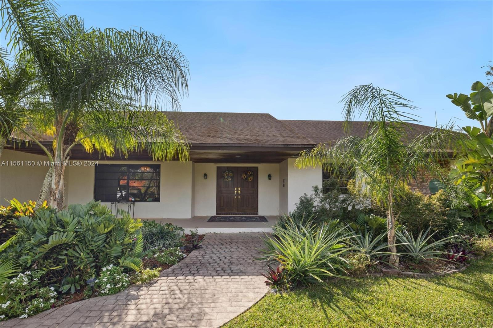 16860 SW 274th St