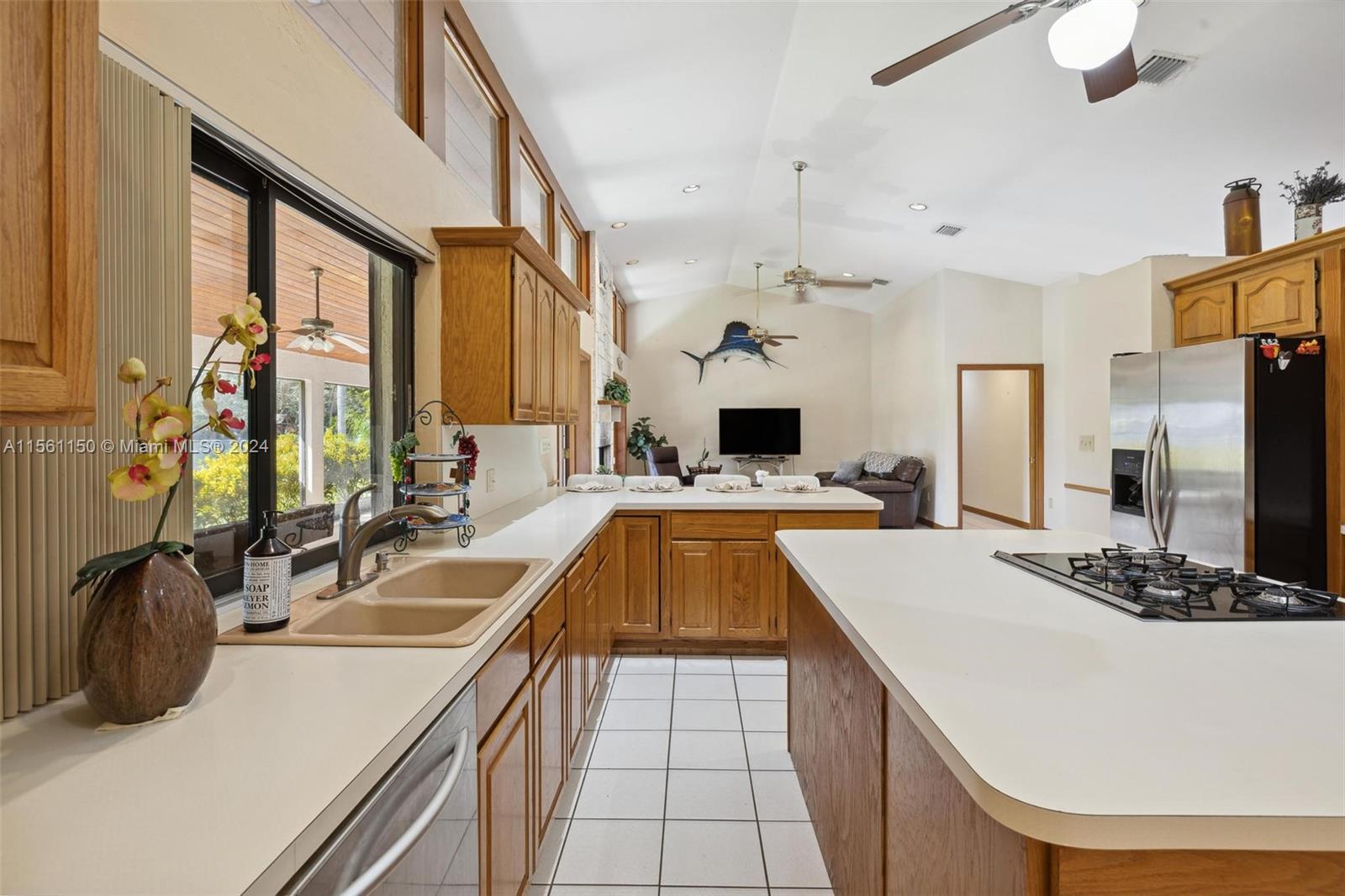 16860 SW 274th St