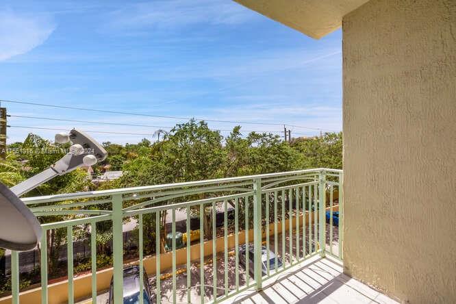 3500 Coral Way # 409