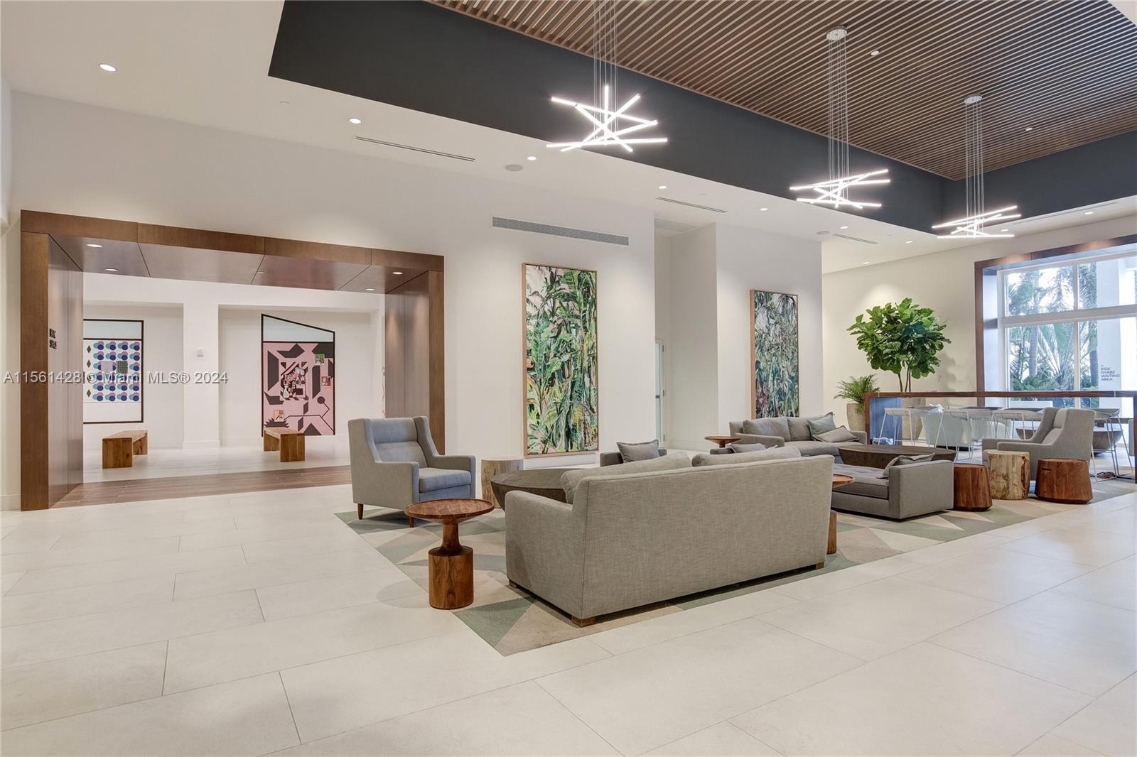 1756 N Bayshore Dr # 30D