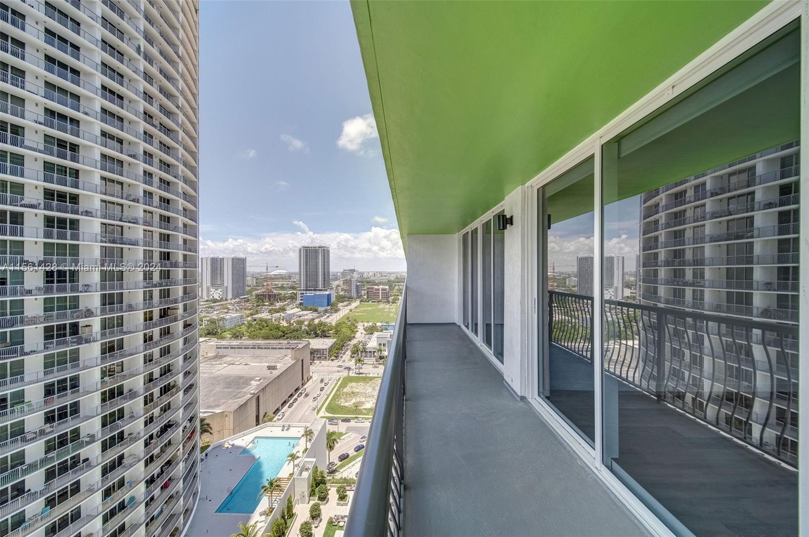 1756 N Bayshore Dr # 30D