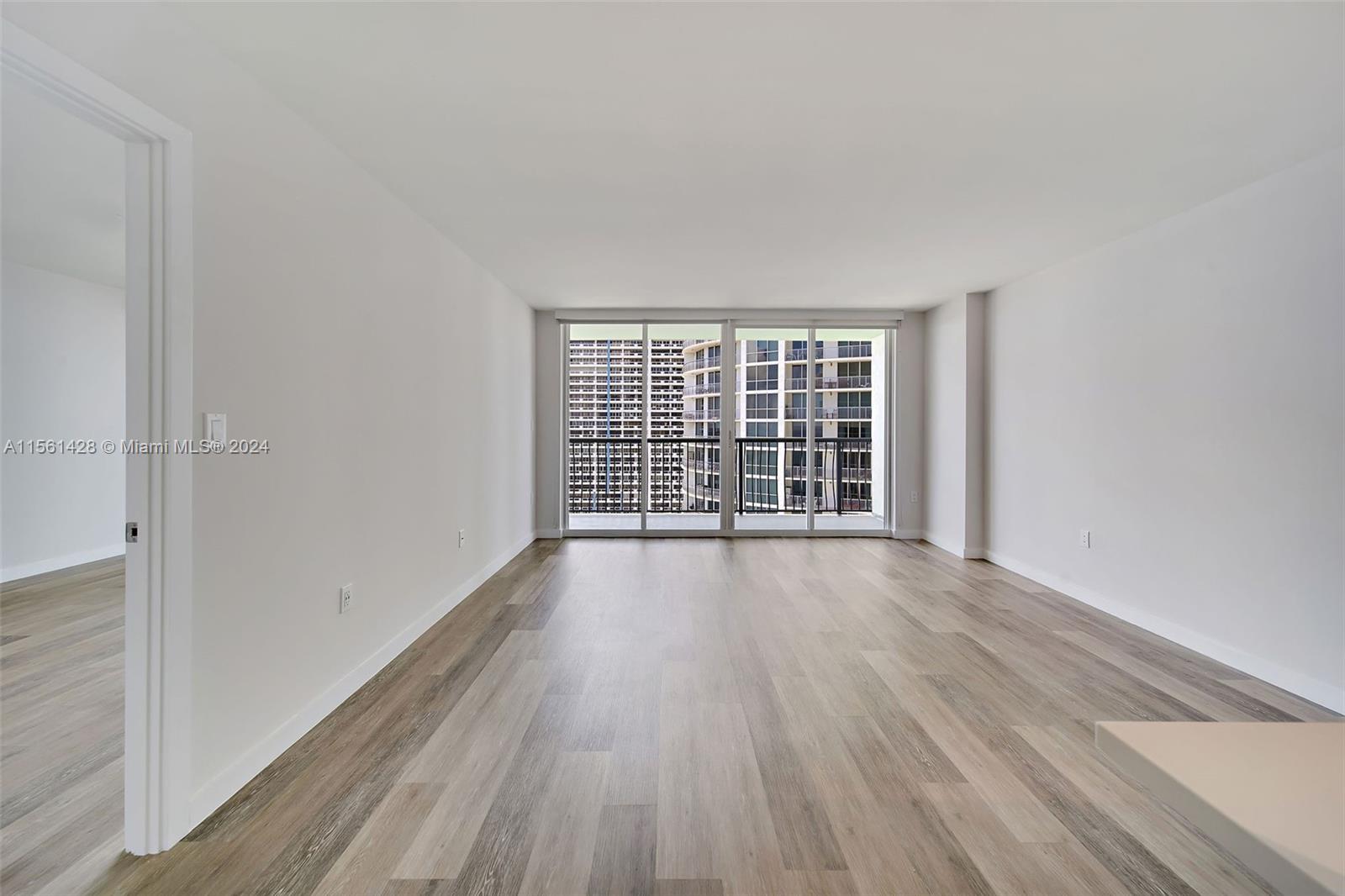 1756 N Bayshore Dr # 30D