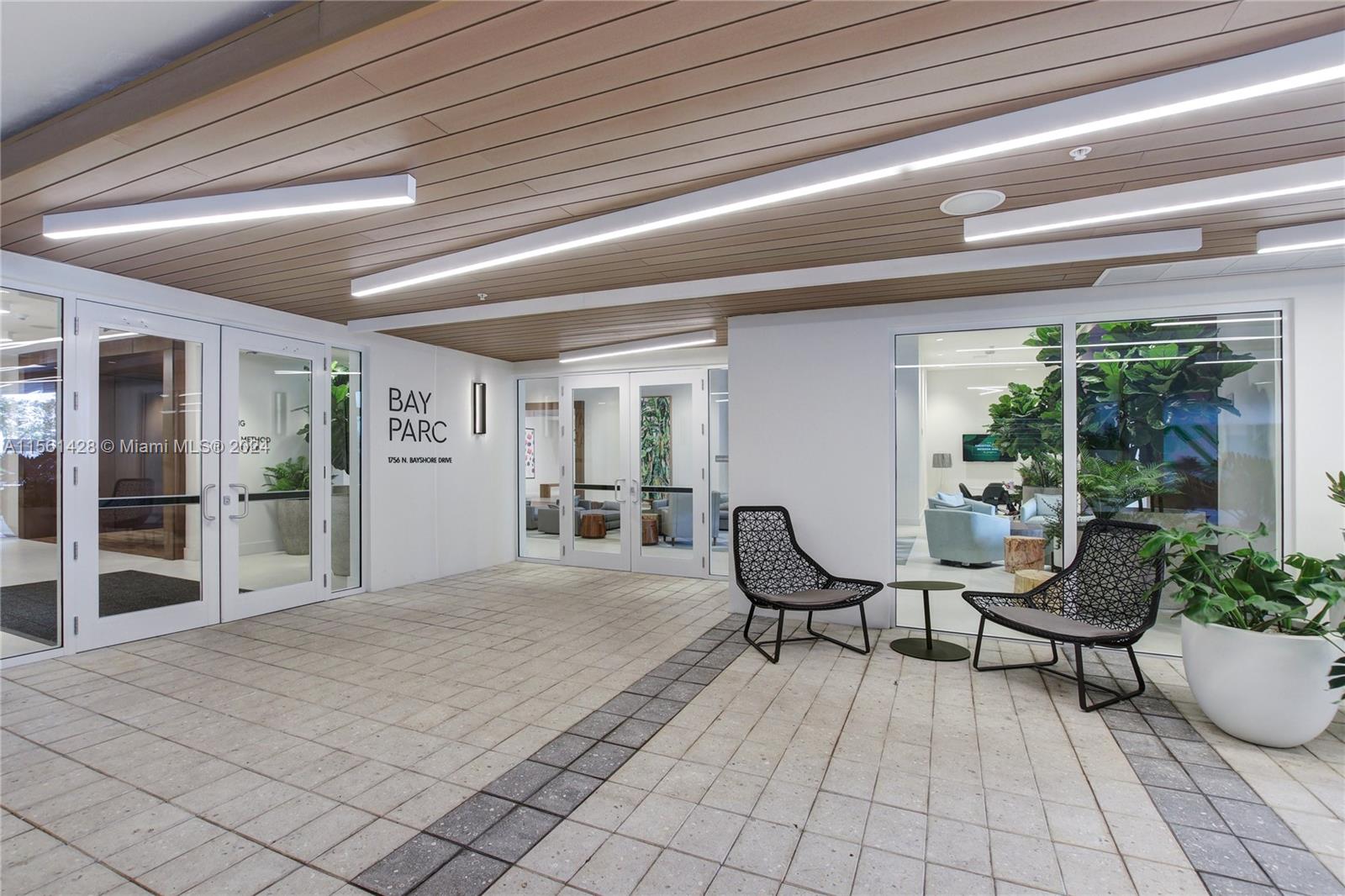 1756 N Bayshore Dr # 30D