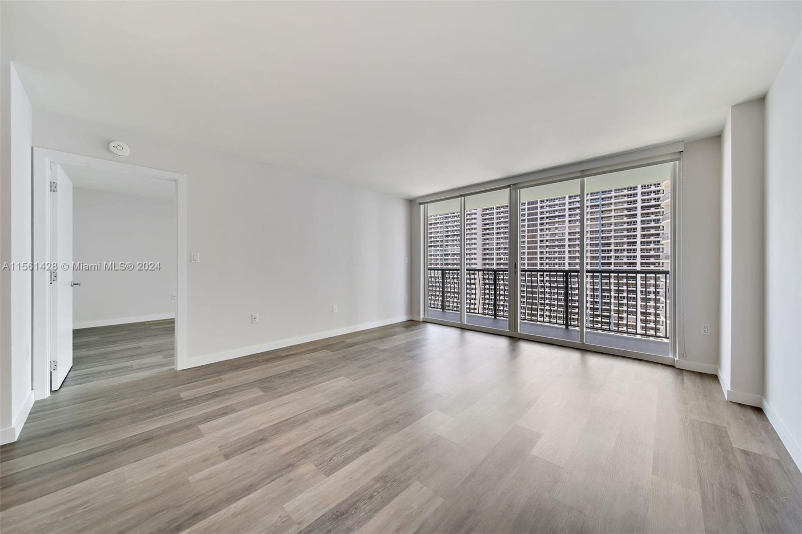 1756 N Bayshore Dr # 30D