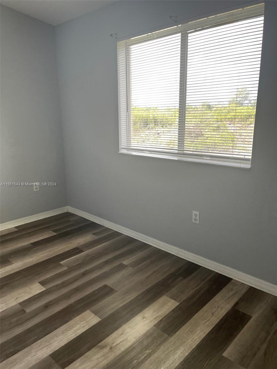 2900 SE 12th Rd # 28 Unit: 205-28