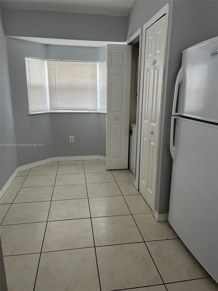 2900 SE 12th Rd # 28 Unit: 205-28