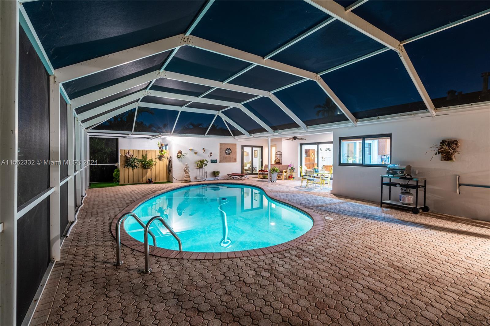 15801 Palmetto Club Dr