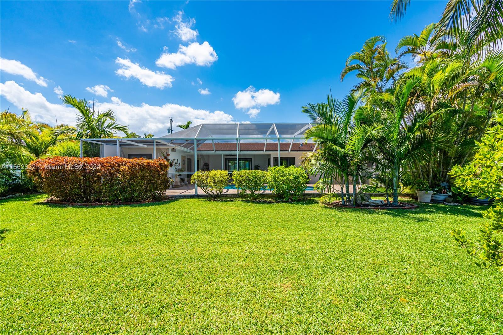 15801 Palmetto Club Dr