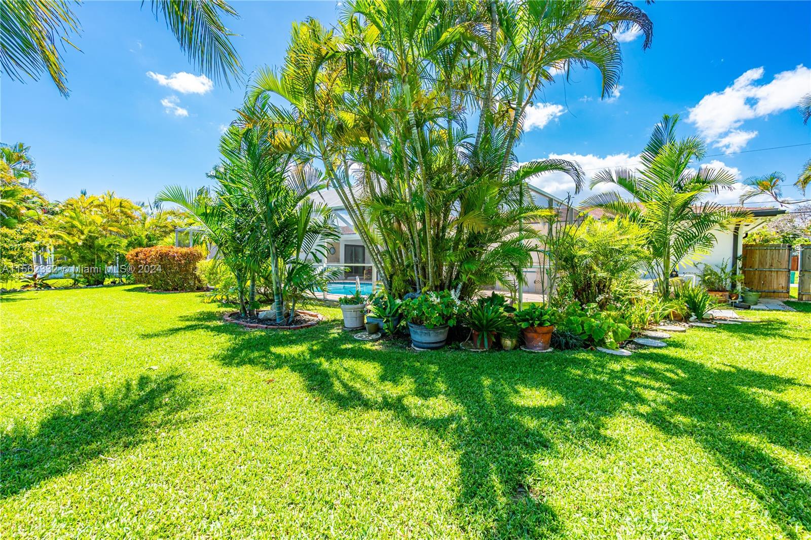 15801 Palmetto Club Dr