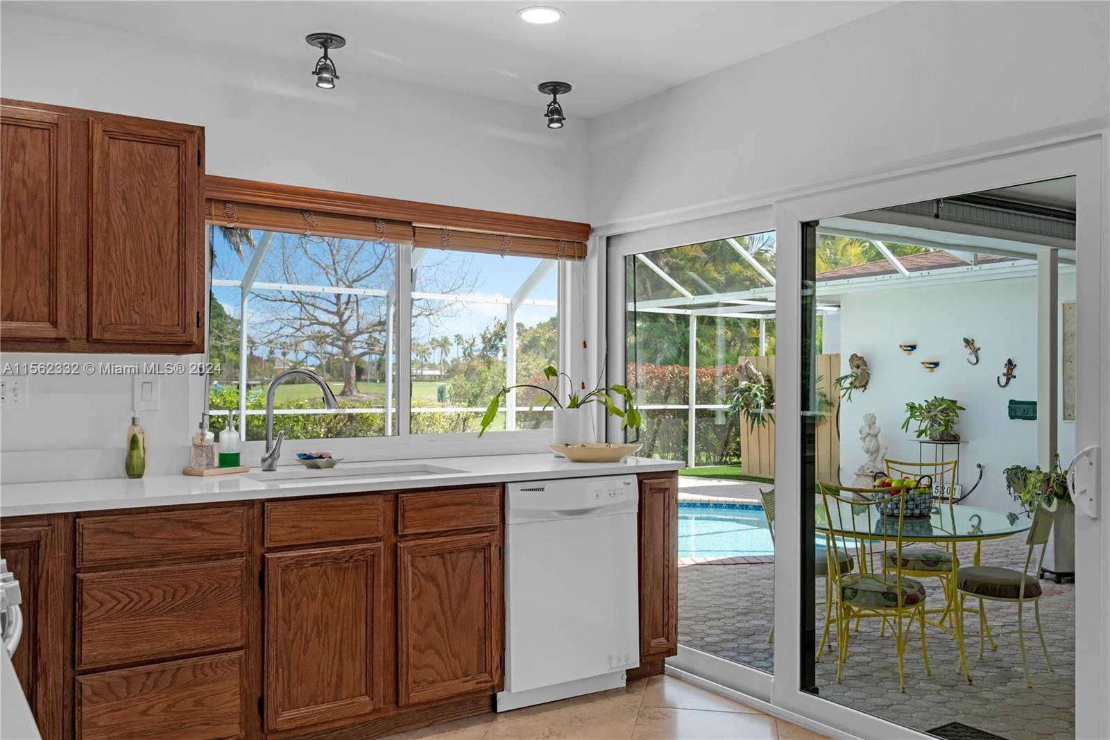 15801 Palmetto Club Dr