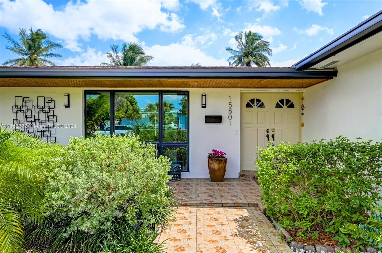15801 Palmetto Club Dr