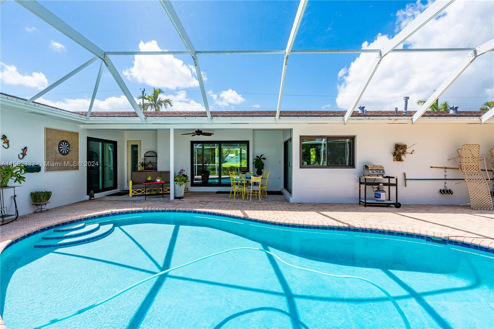 15801 Palmetto Club Dr