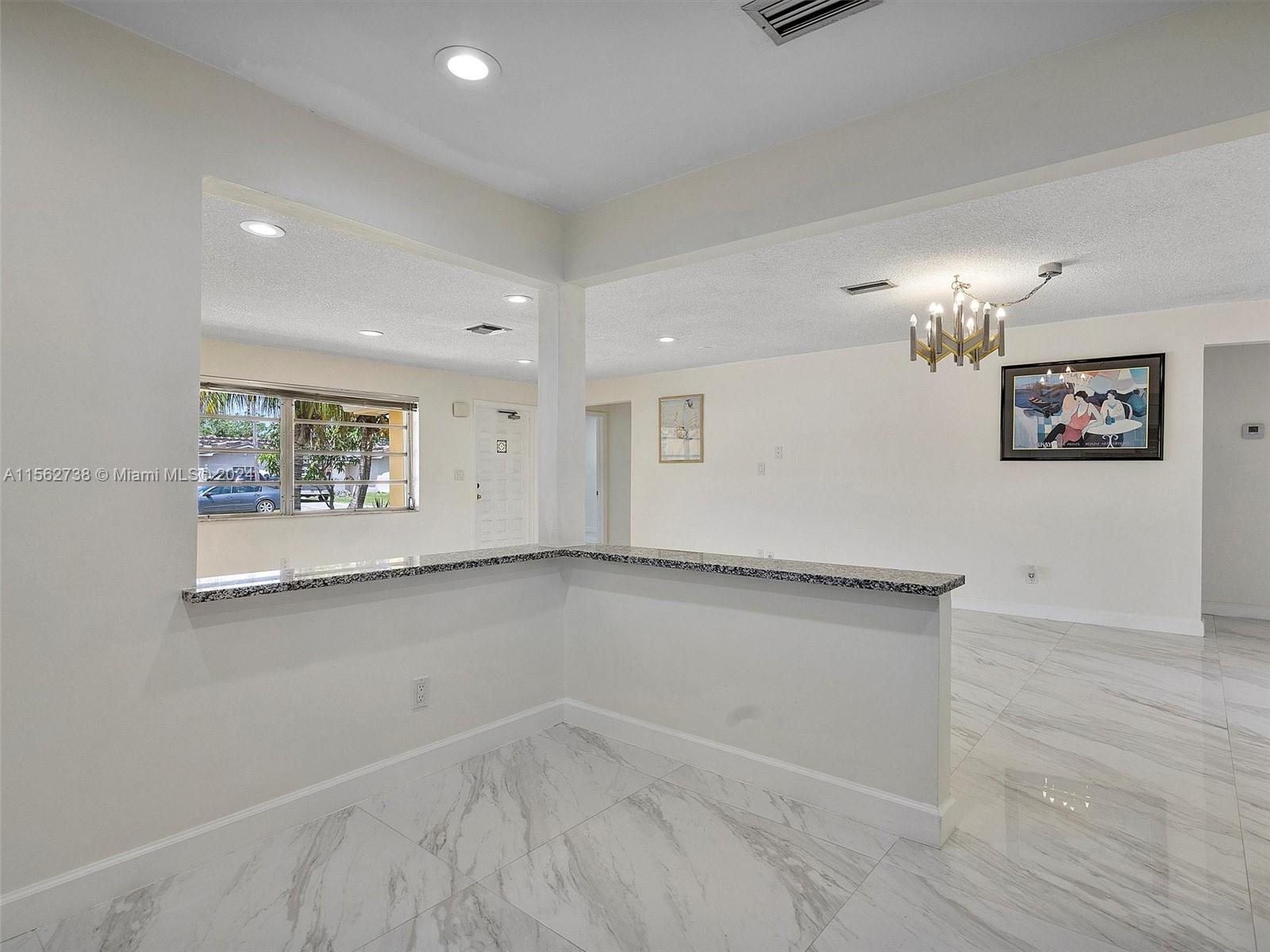 641 SW 2nd Ct