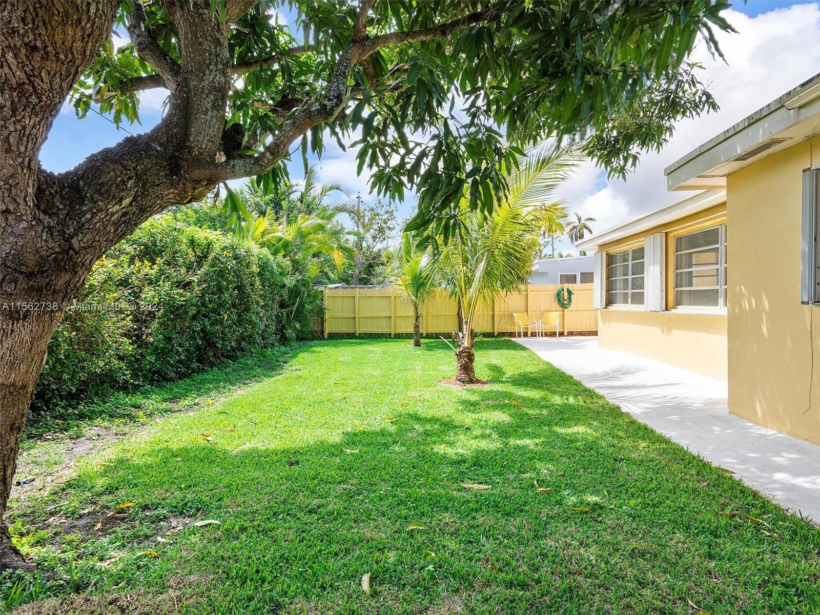 641 SW 2nd Ct