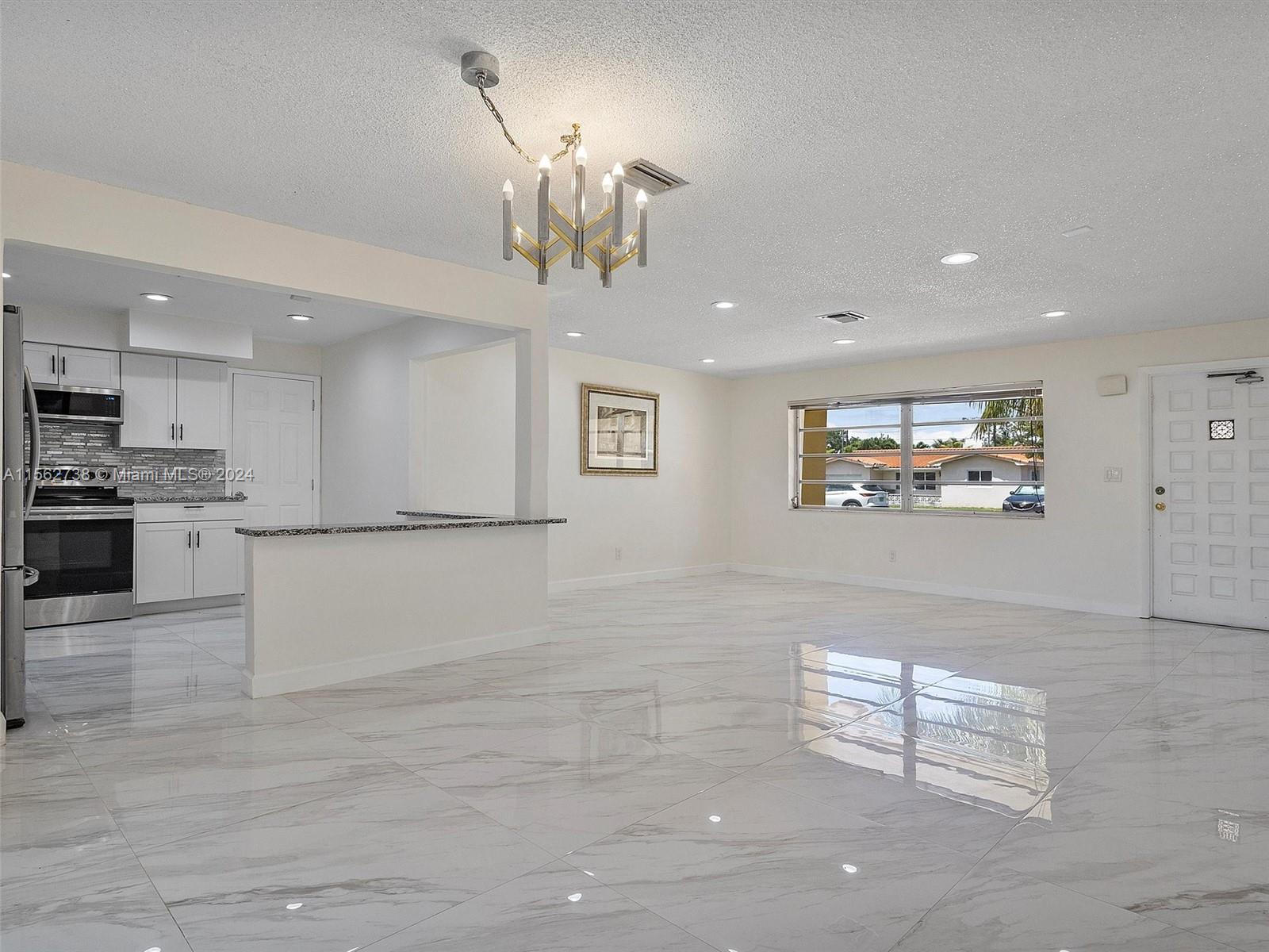 641 SW 2nd Ct