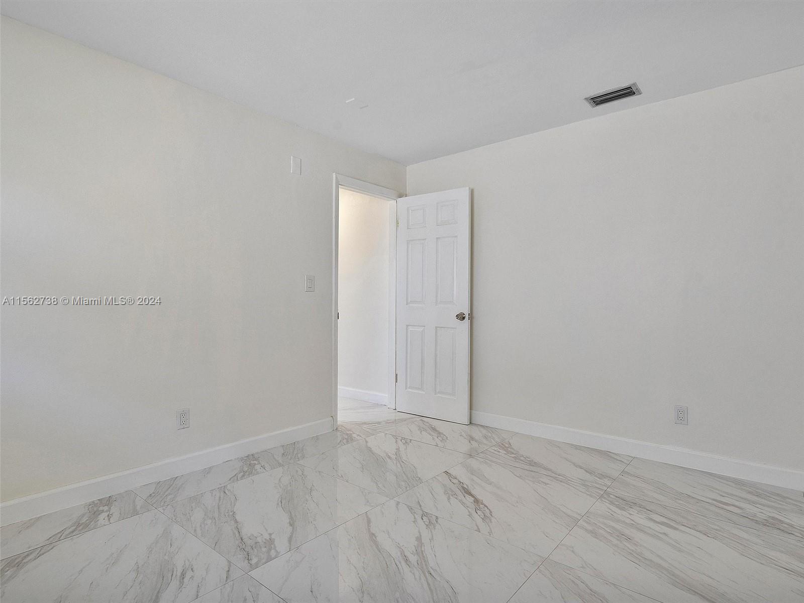 641 SW 2nd Ct