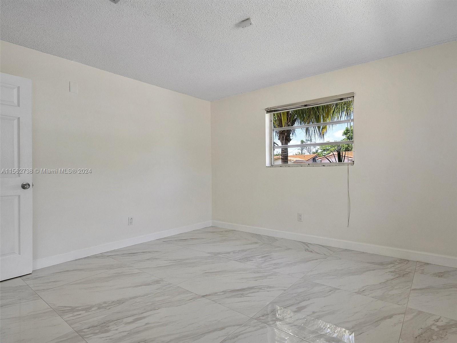 641 SW 2nd Ct