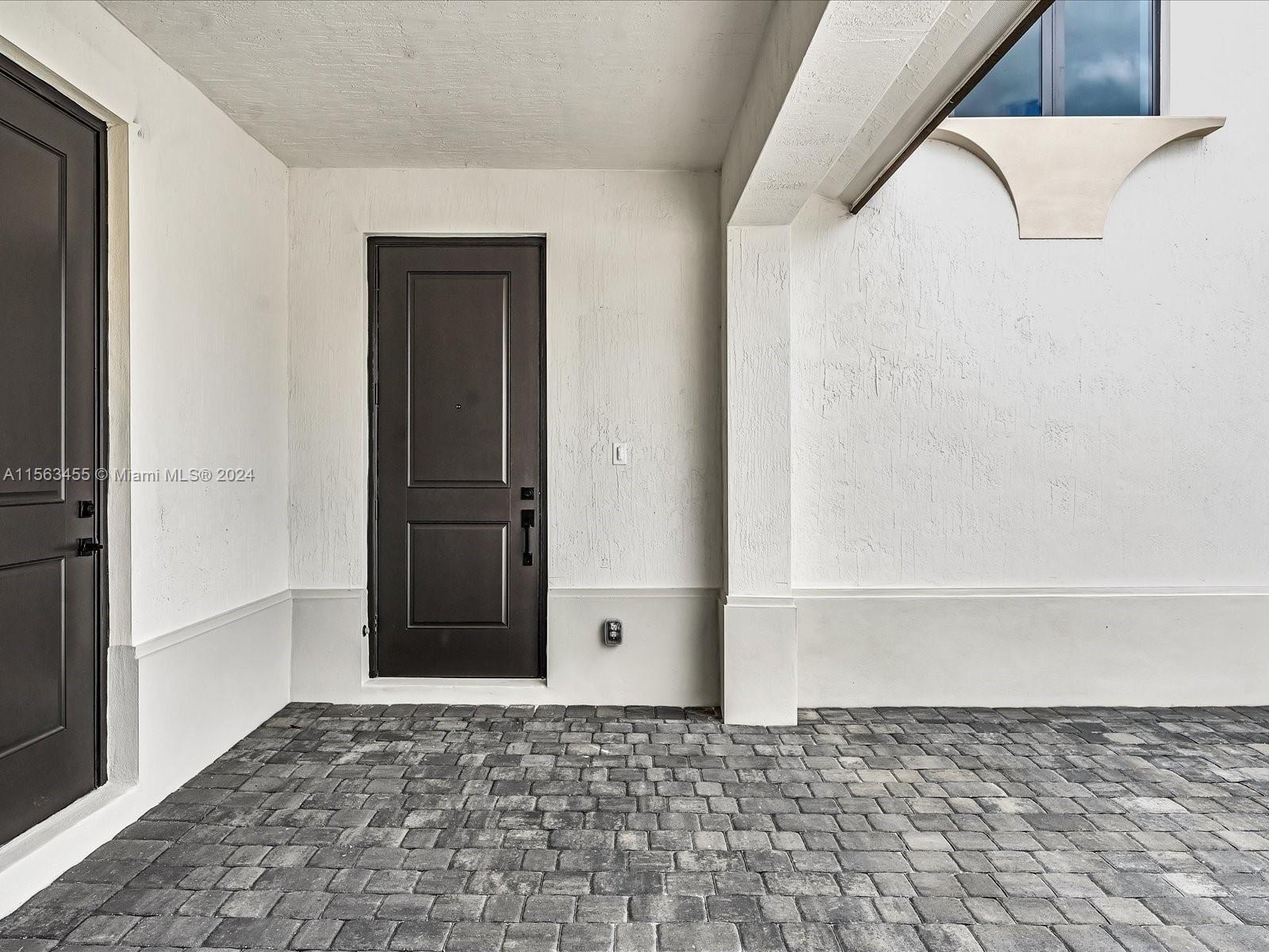 10456 SW 57th Ct