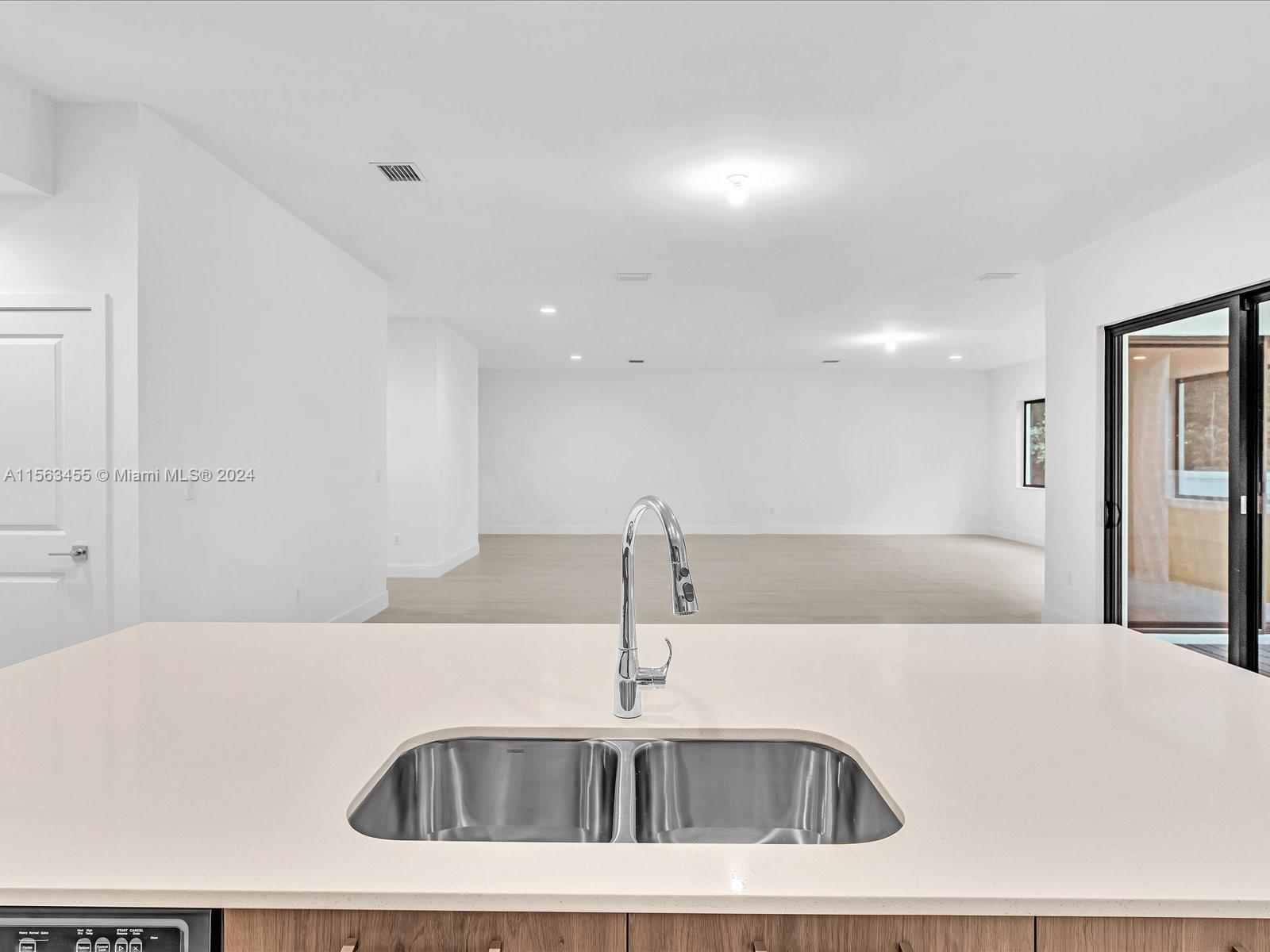 10456 SW 57th Ct