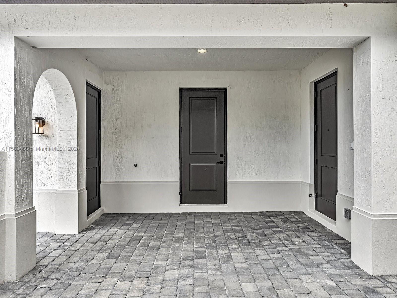 10456 SW 57th Ct