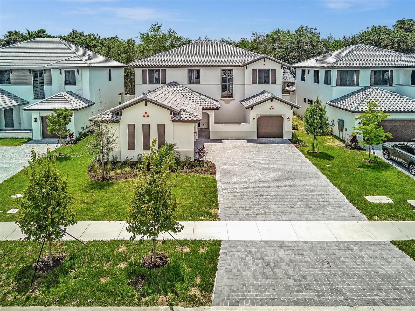 10456 SW 57th Ct
