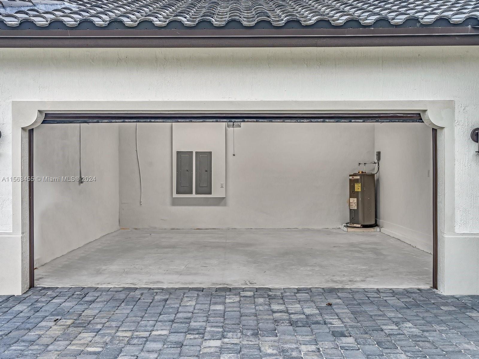 10456 SW 57th Ct