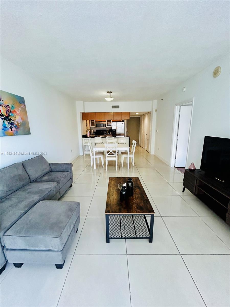 1750 N Bayshore Dr # 3609