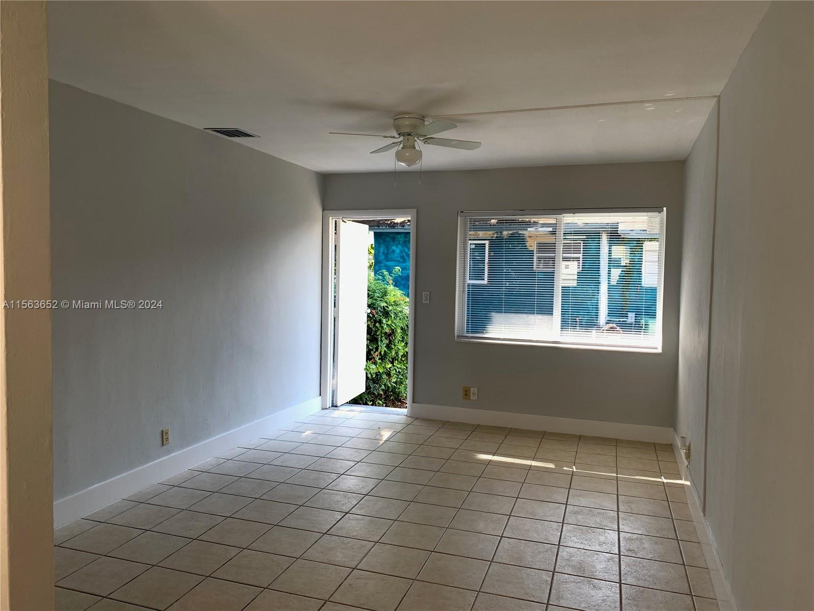 240 NW 5th Ave Unit: W