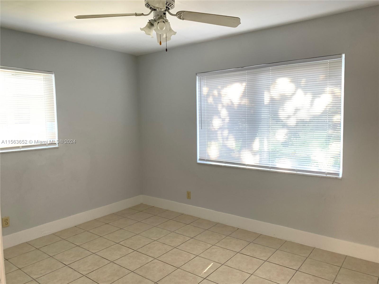 240 NW 5th Ave Unit: W