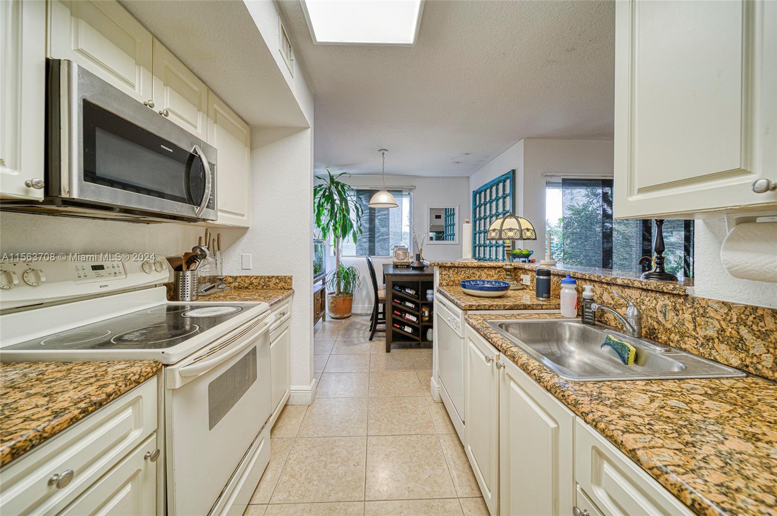 21150 SW 87th Ave # 102