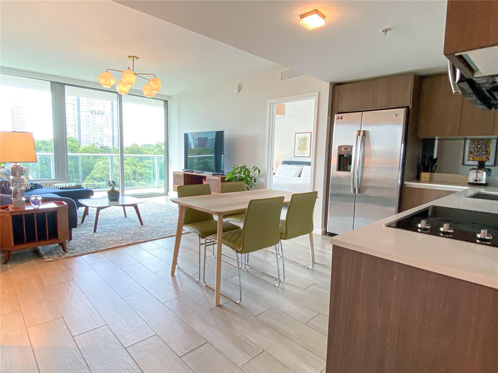 1600 SW 1 AVE # 515