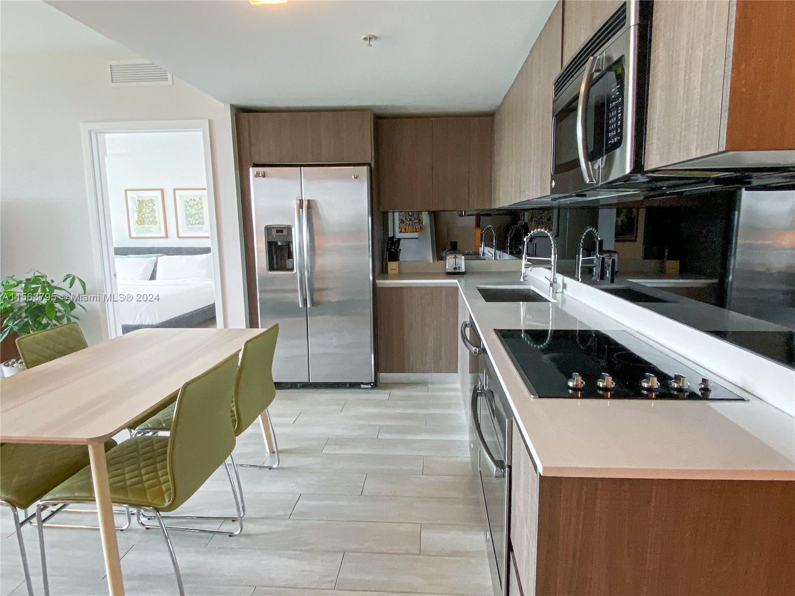1600 SW 1 AVE # 515