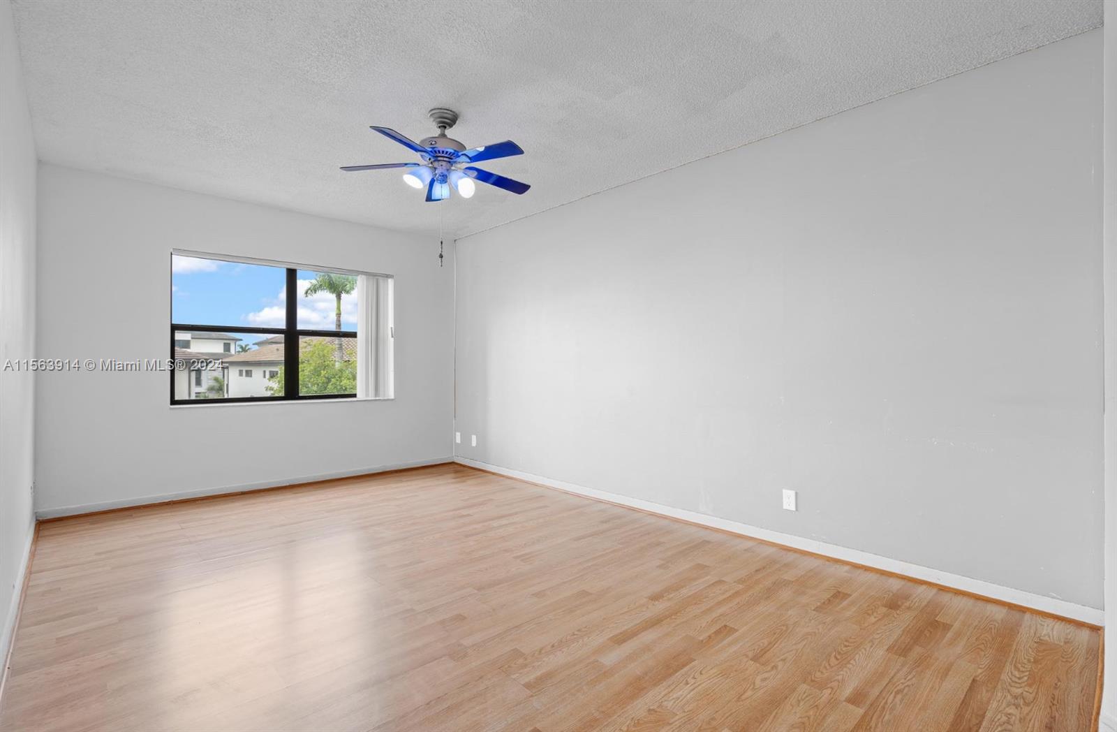 8290 Lake Drive # 307