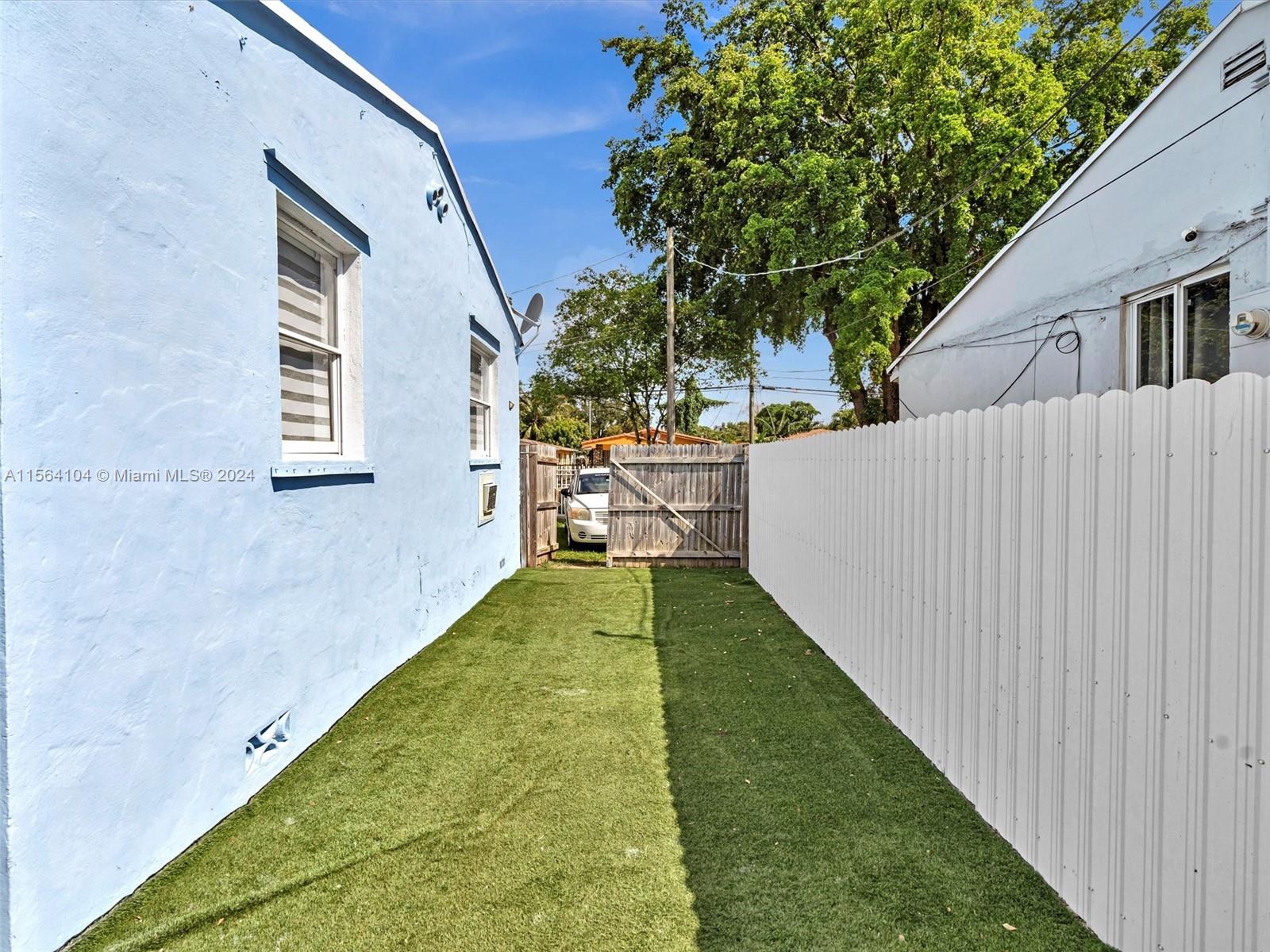 2310 NW 33rd St