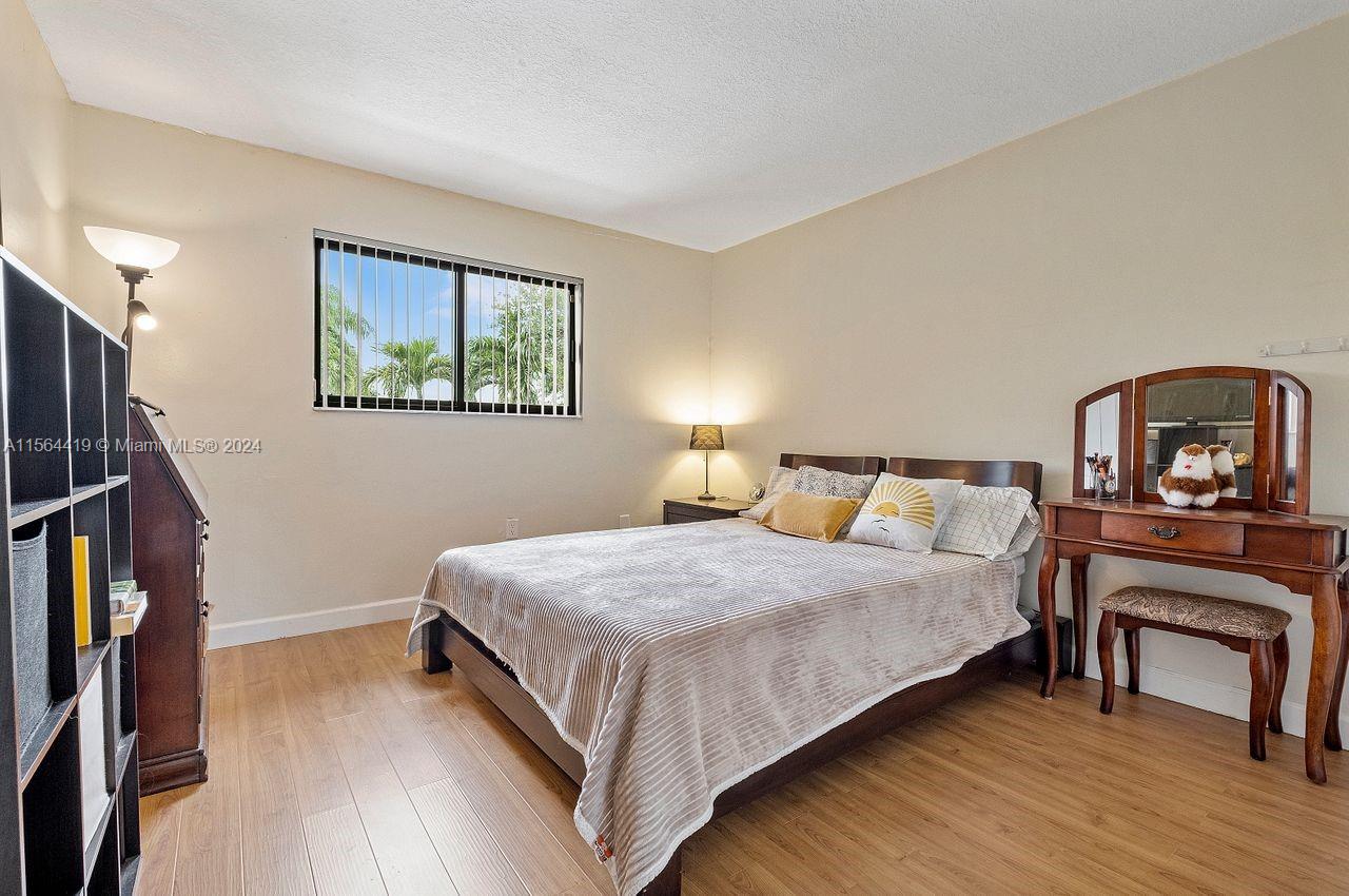 14271 SW 106th Ter