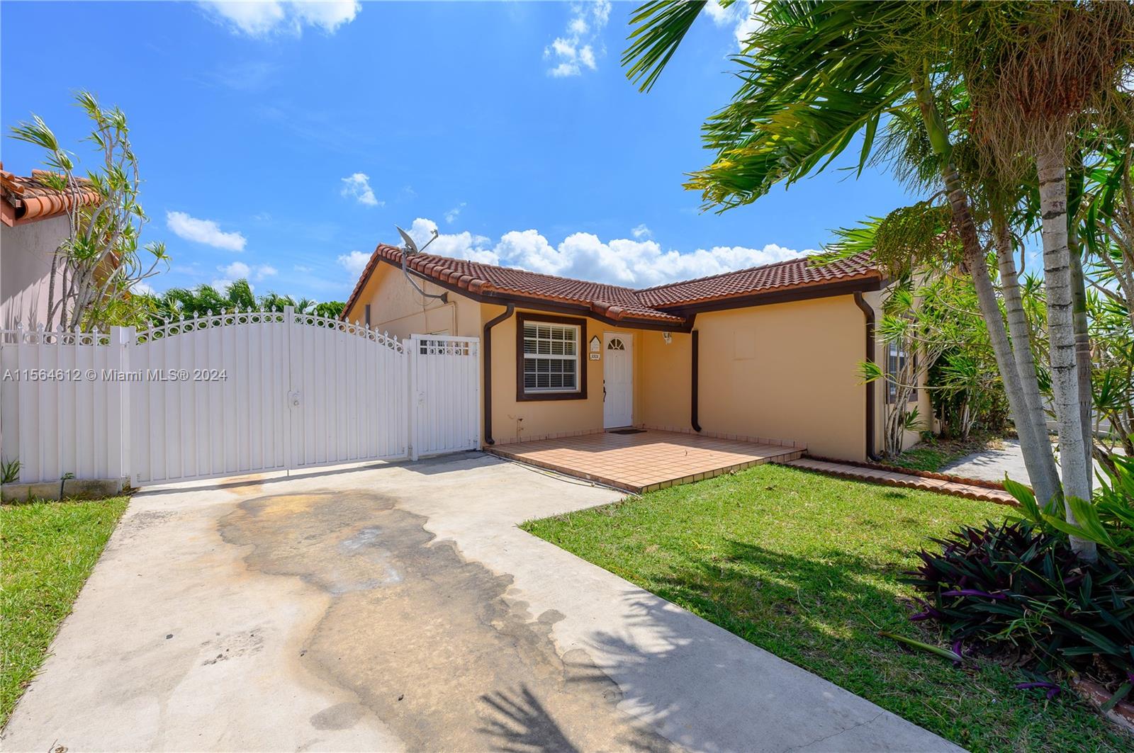 1521 SW 138th Ave