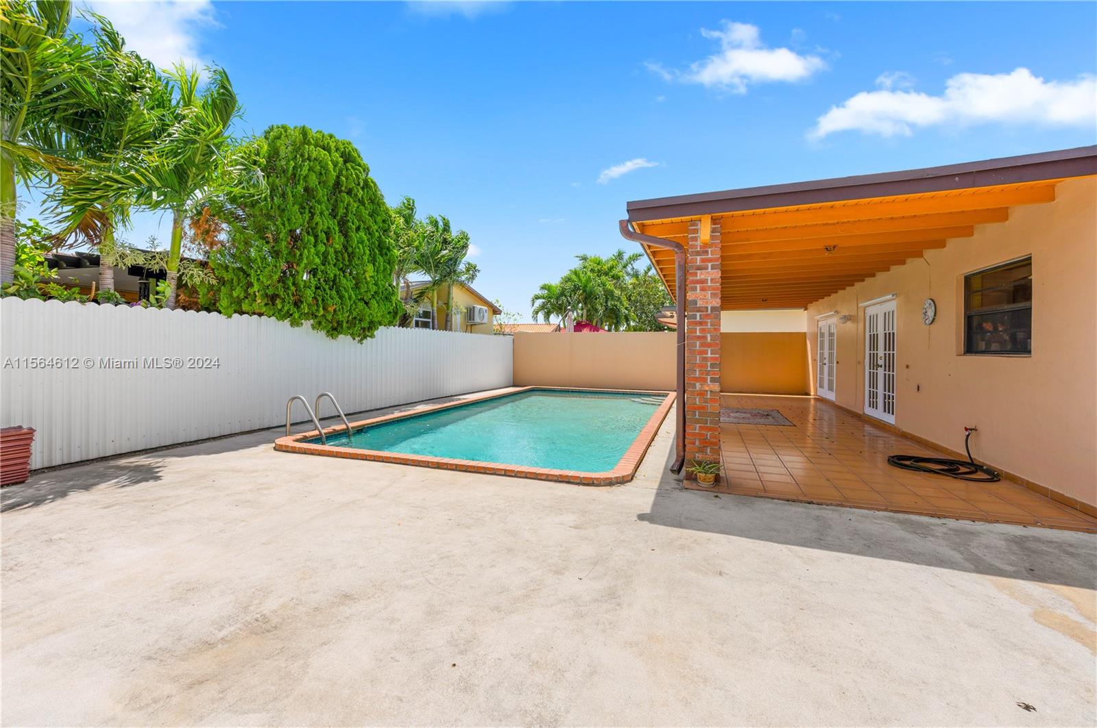 1521 SW 138th Ave