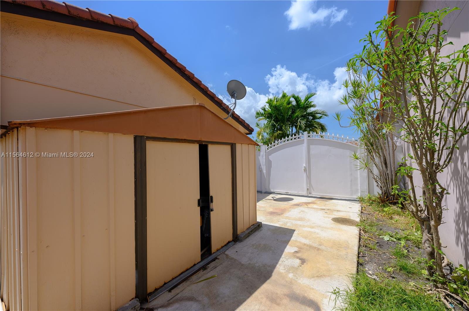 1521 SW 138th Ave