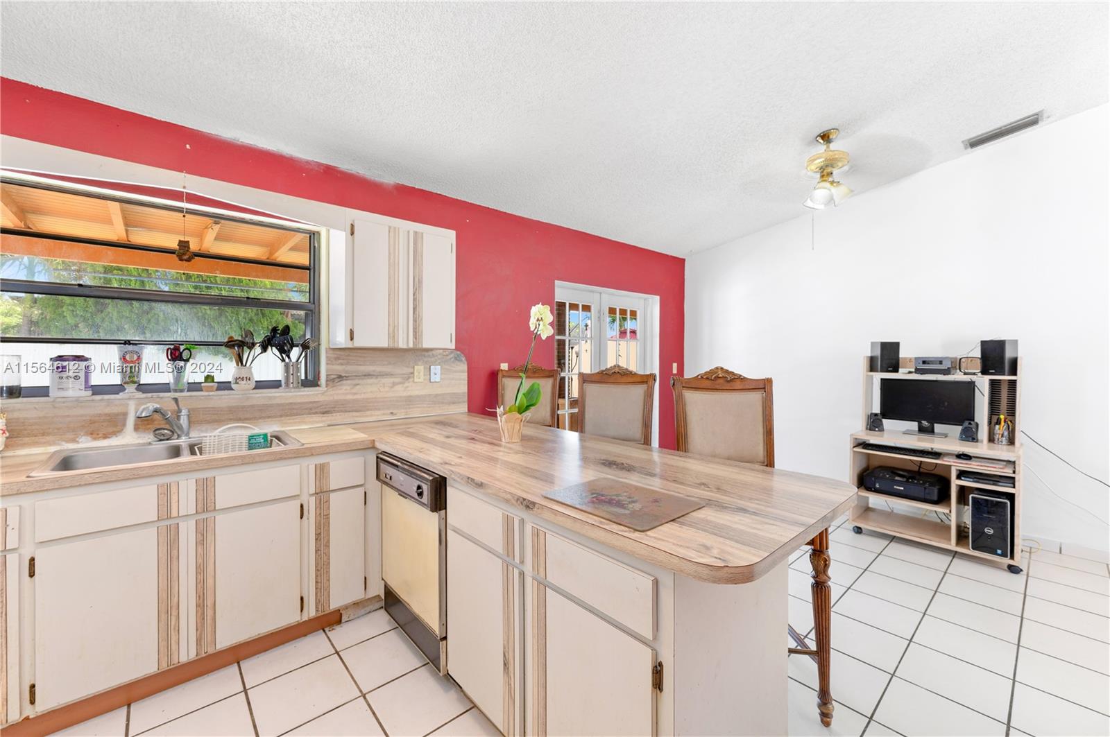 1521 SW 138th Ave