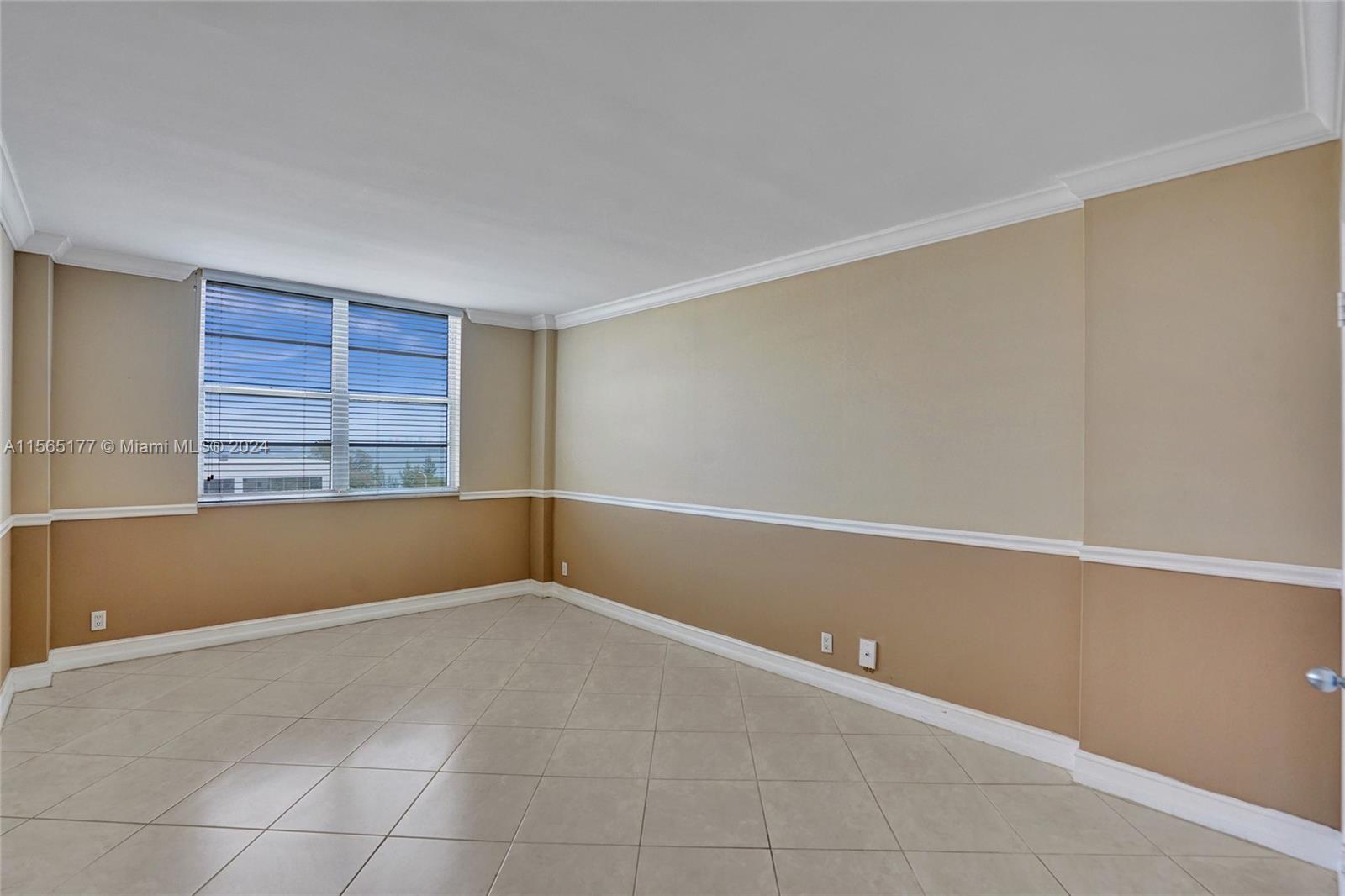 1455 N Treasure Dr # 7F