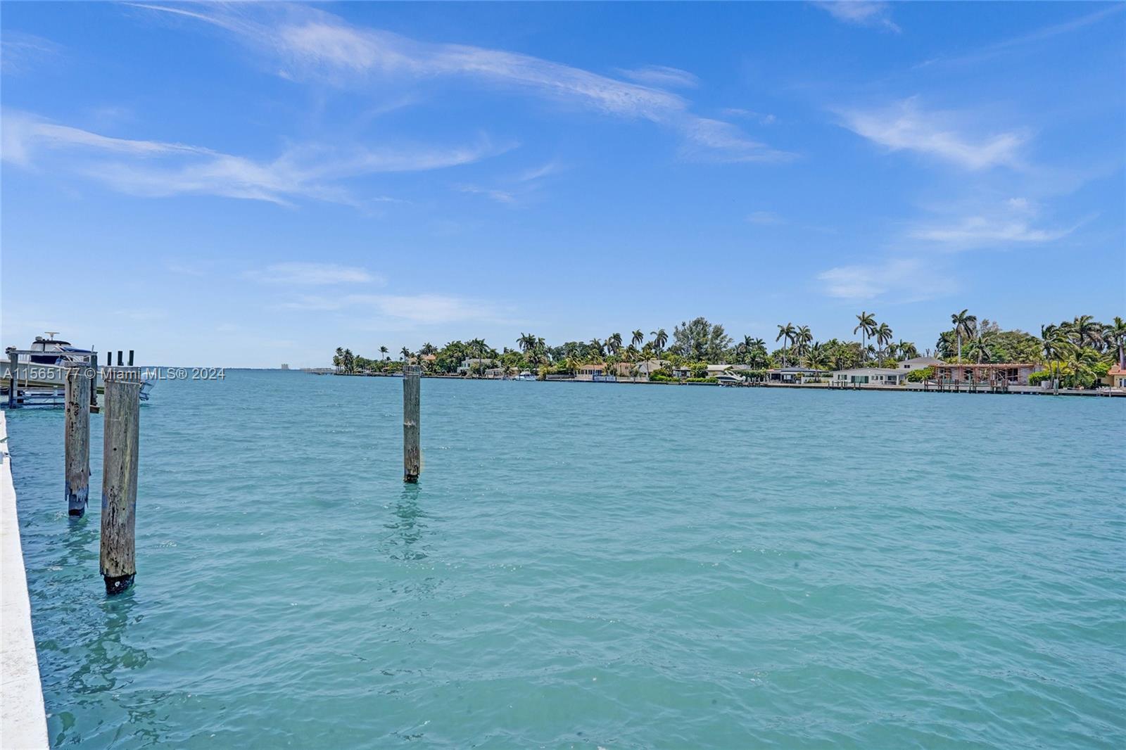 1455 N Treasure Dr # 7F