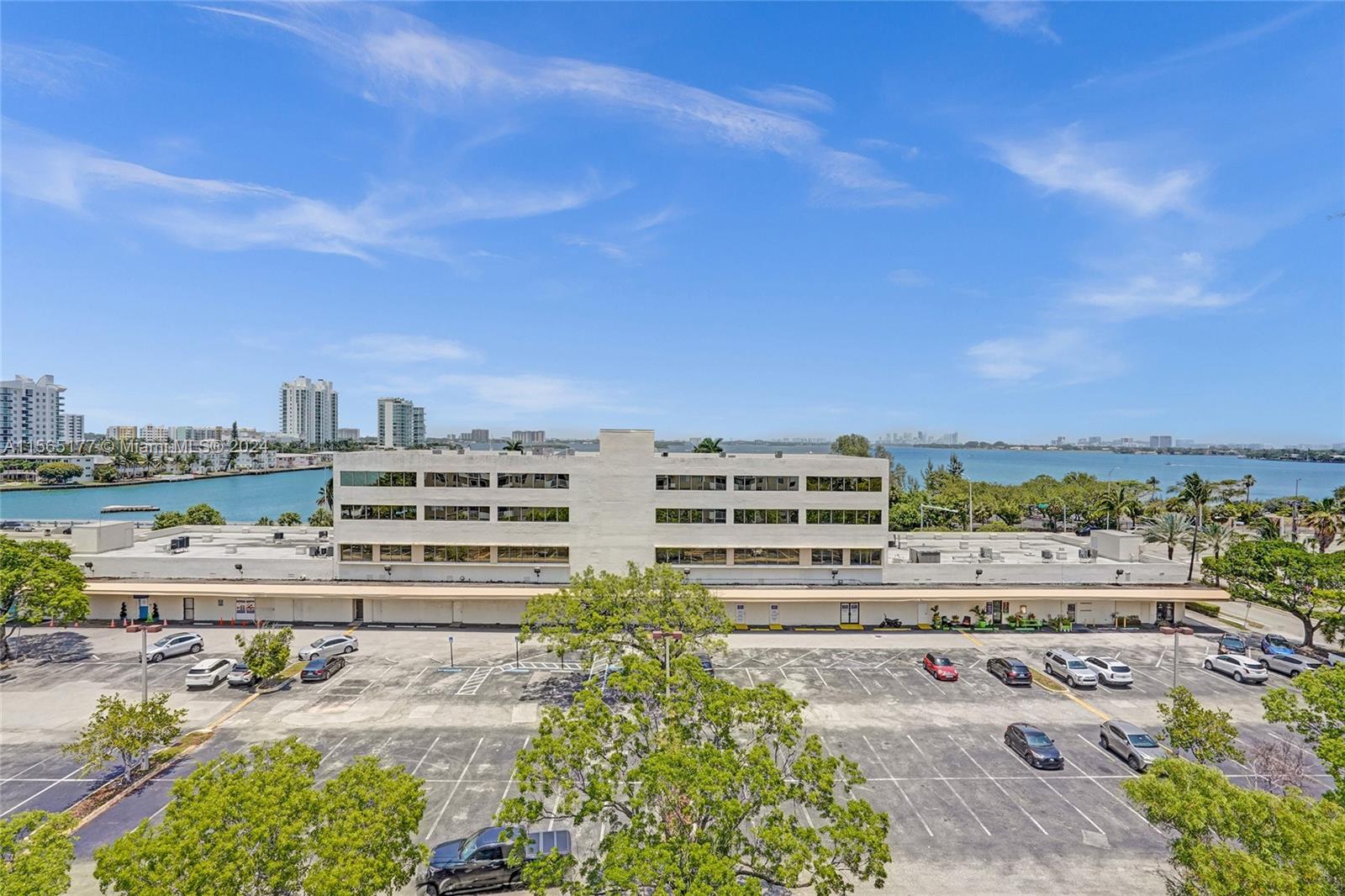 1455 N Treasure Dr # 7F